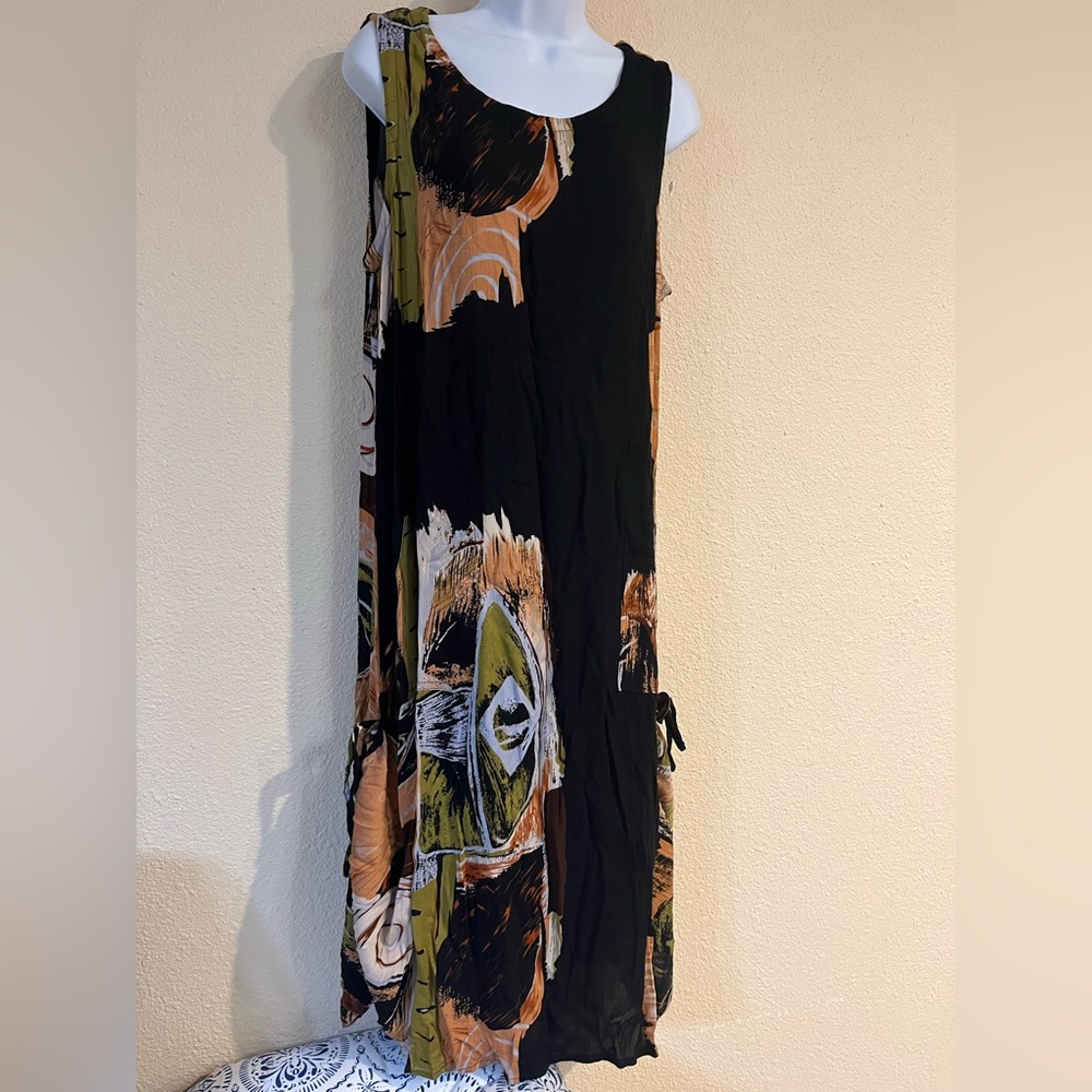Elegant Water Lily Abstract Maxi Dress in Black Orange and Green